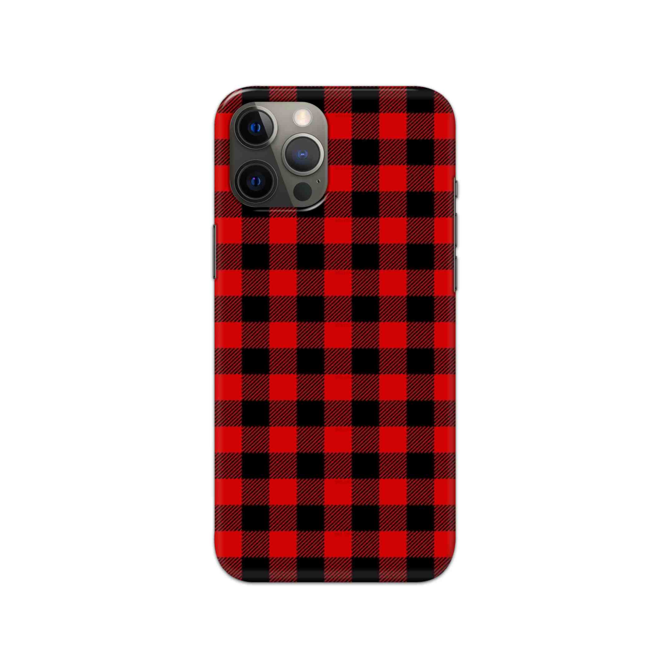 Checks Printed Slim Hard Phone Case Checks Printed Slim Hard Phone Case - Image 1